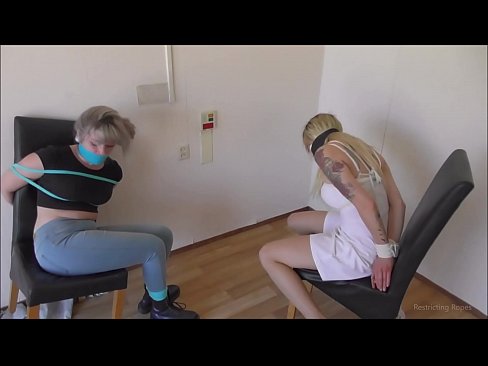 ❤️ Toksomaniulo / ligita kaj buŝoŝtopita / junulino en mizero ❤❌ Kvalita porno ĉe eo.fuckmymac.ru